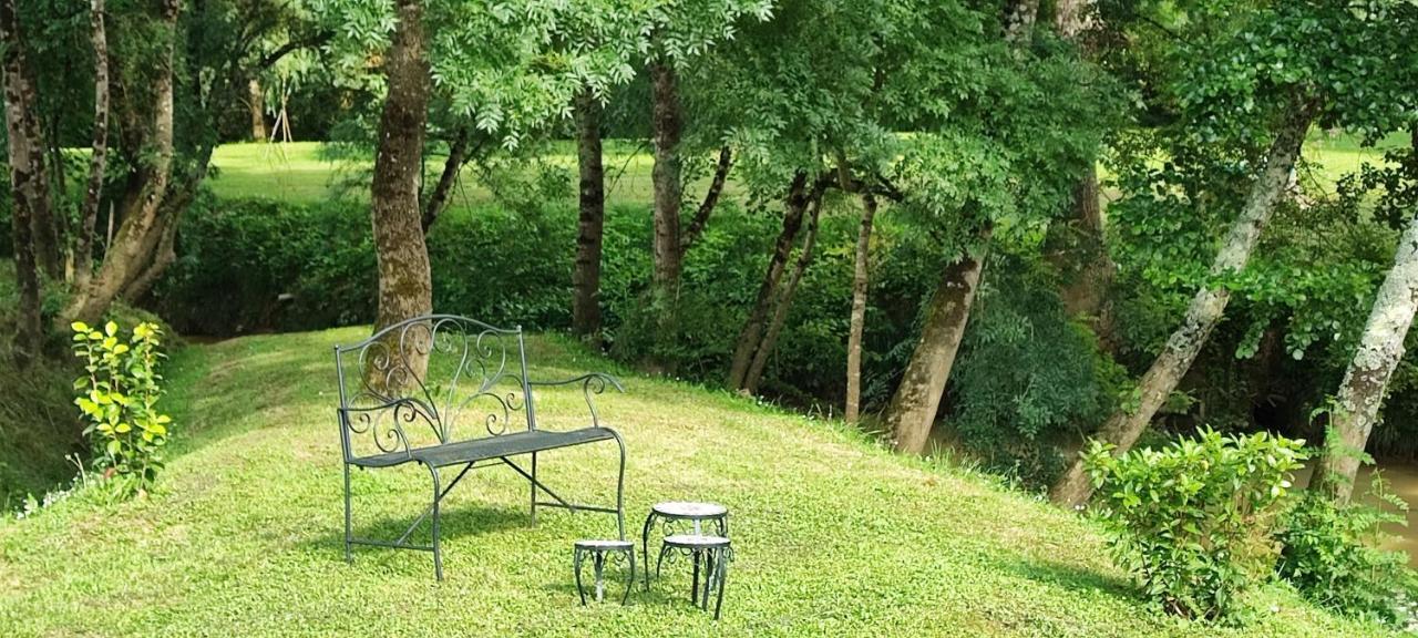 Guest house Le Moulin De Laumet *