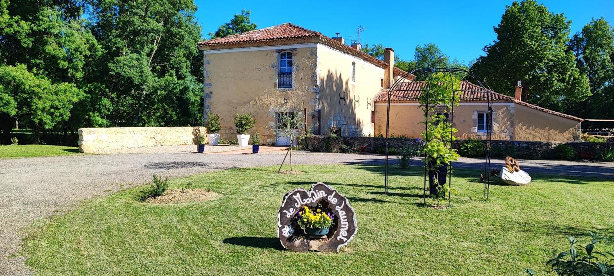 Guest house Le Moulin De Laumet Vic-Fezensac