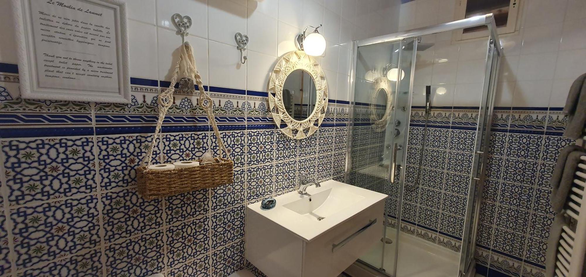 Le Moulin De Laumet Guest house